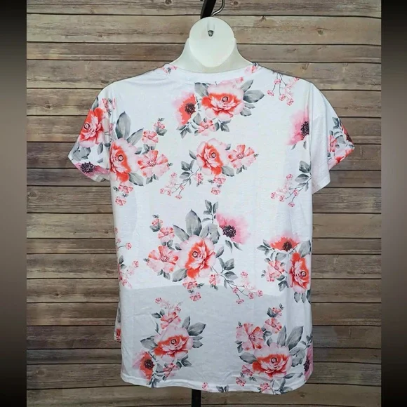 Floral Tee - Size 18 - Picture 2 of 5